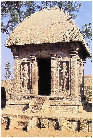 /images/imgs/asia/india/mahabalipuram-0003.jpg - Draupadi-Ratha